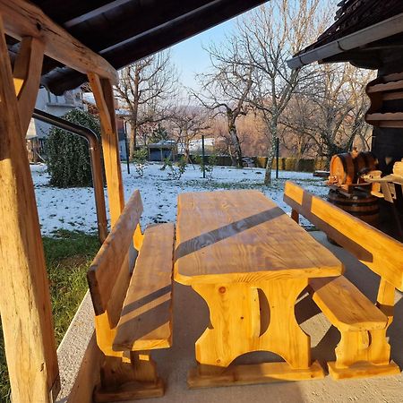 Holiday Home Hizica V Plavem Trnacu Gornja Stubica المظهر الخارجي الصورة